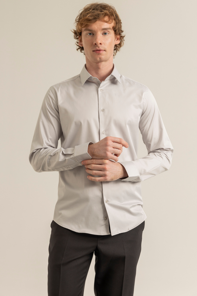 Açık Gri %100 Pamuk Saten Non-Iron Ütü İstemeyen Casual Cepsiz Modern Fit Gömlek