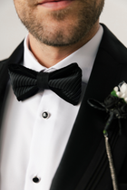 Beyaz Damatlık Ata Yaka Ayaklı Düğmeli Modern Fit Duble Manşet Papyon Hediyeli Gömlek
