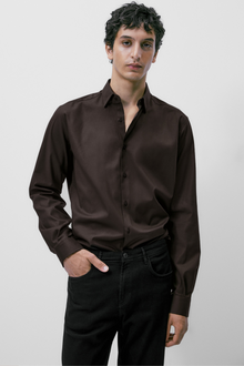 Kahverengi %100 Pamuk Saten Non-Iron Ütü İstemeyen Casual Cepsiz Modern Fit Gömlek