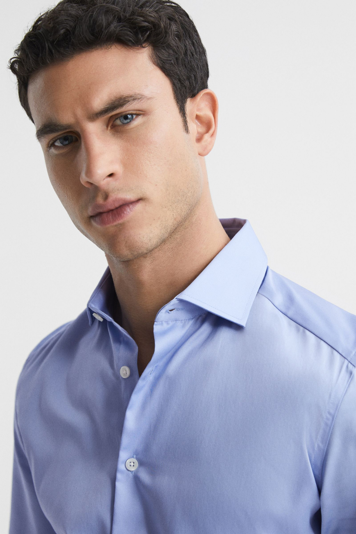 Mavi %100 Pamuk Saten Non-Iron Ütü İstemeyen Casual Cepsiz Modern Fit Gömlek