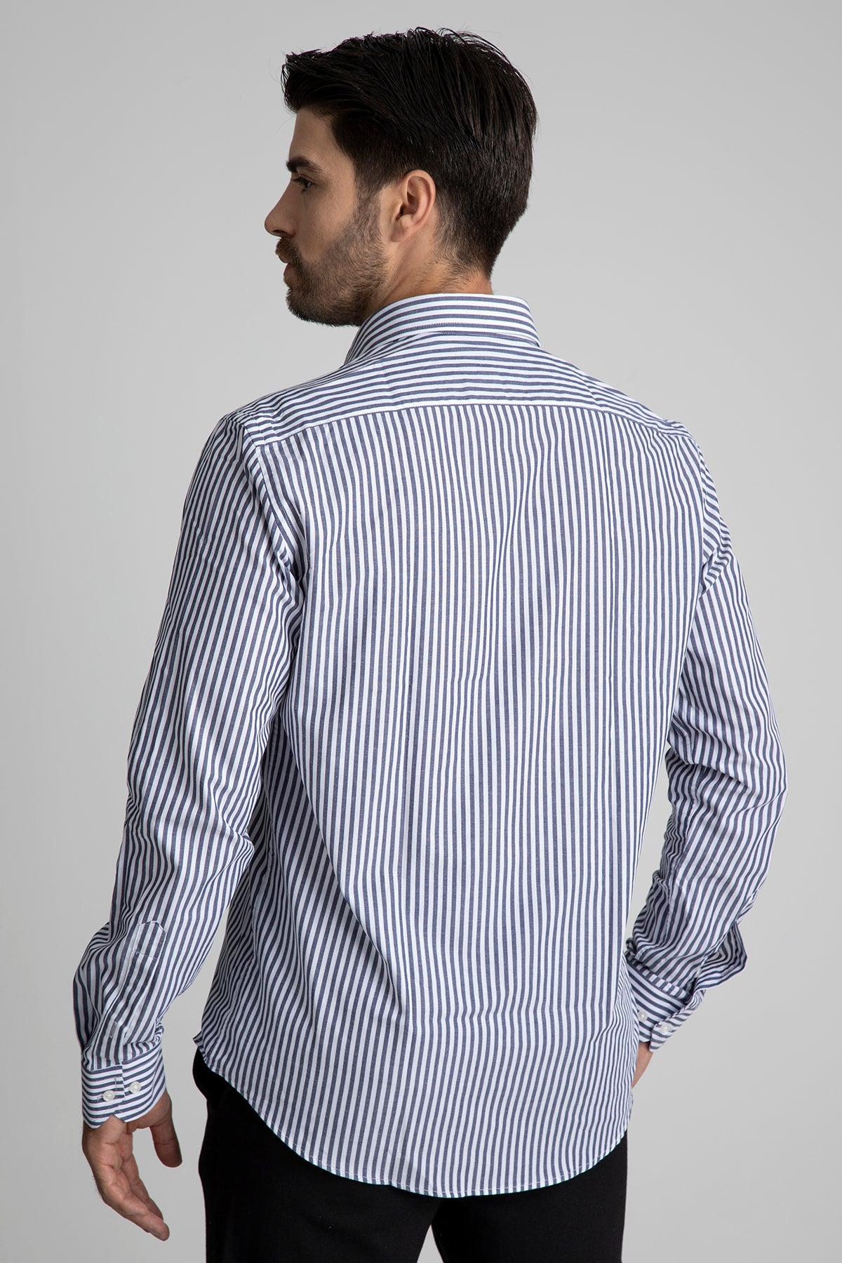 Siyah Çizgili Pamuk Polyester Kolay Ütülenebilir Casual Cepsiz Modern Fit Gömlek