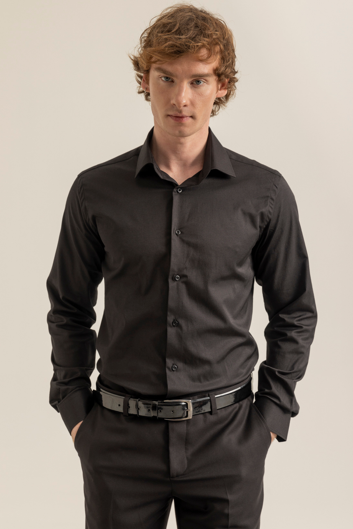 Siyah %100 Pamuk Saten Non-Iron Ütü İstemeyen Casual Cepsiz Modern Fit Gömlek