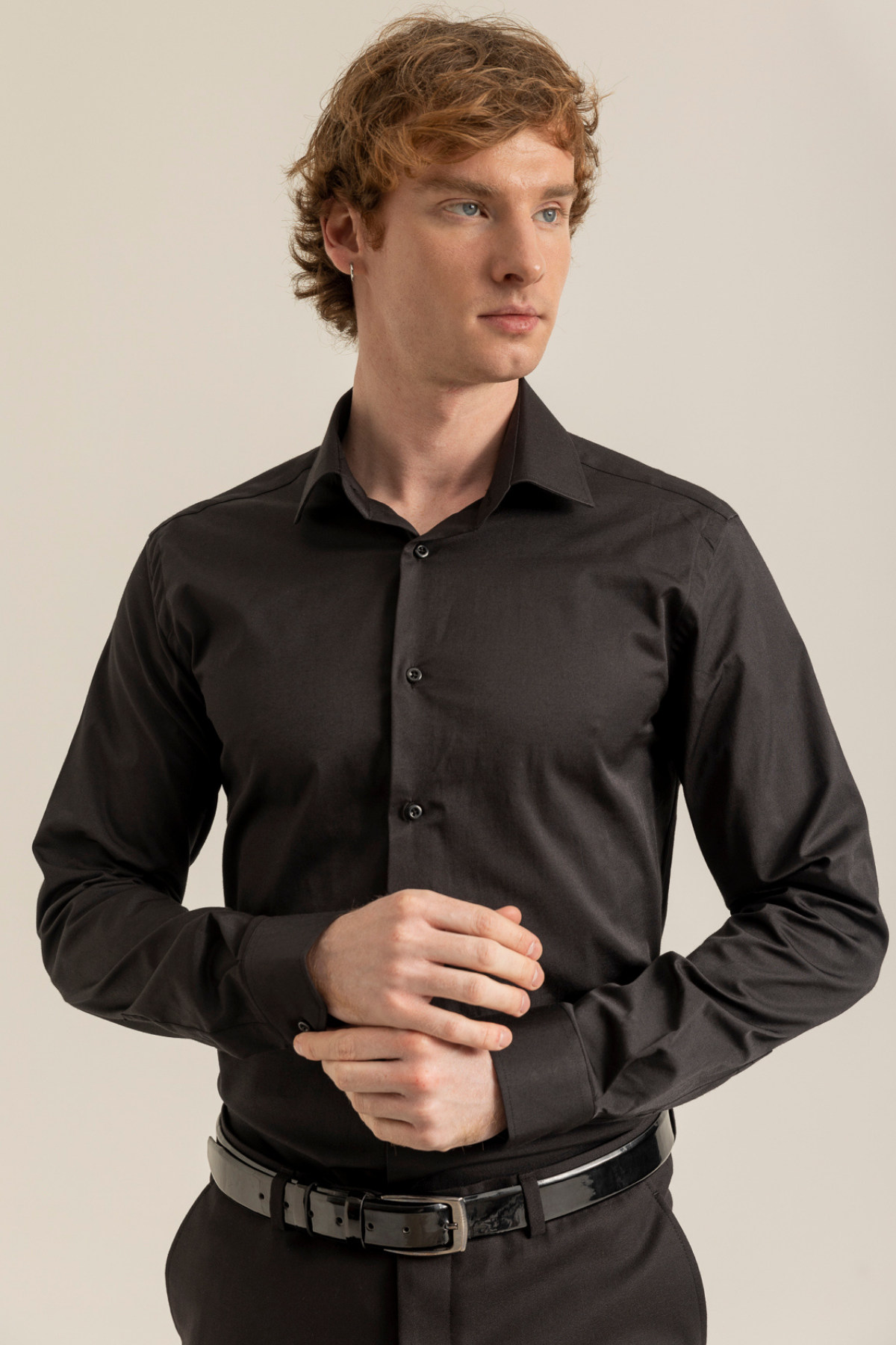 Siyah %100 Pamuk Saten Non-Iron Ütü İstemeyen Casual Cepsiz Modern Fit Gömlek